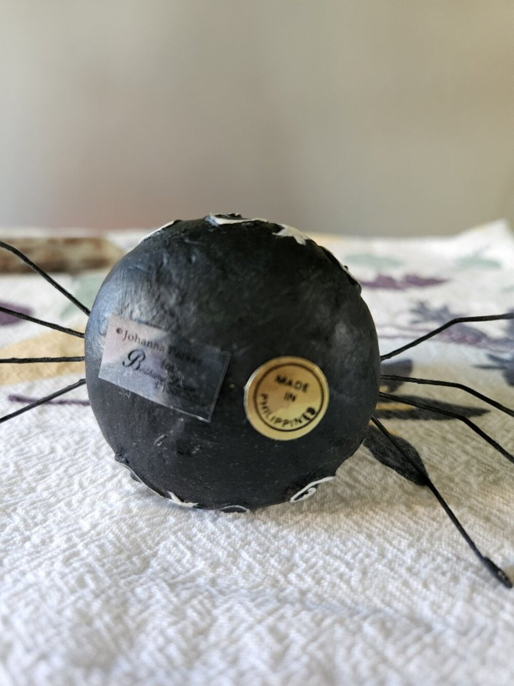 Mummy Crawlie Ornament  *Johanna Parker* - Picture 3 of 4